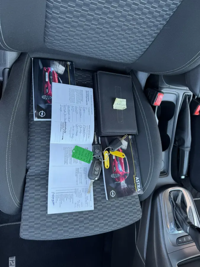 1.6 CDTI 120 Jaar Edition, Automaat, Euro 6, Apple Carplay,