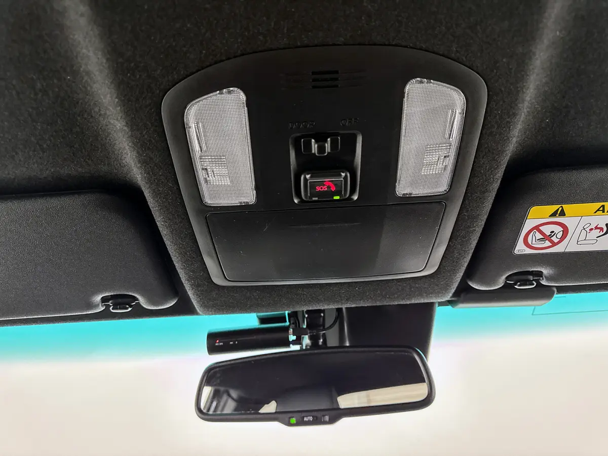 2.8 D-4D Xtra Cab Invincible Leder Trekhaak 3.5t Navigatie Treeplanken Camera