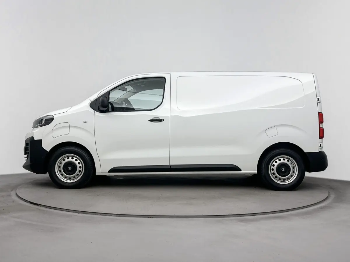 L2 136 75 kWh | Demo deal! | Dodehoekdetectie | Navigatie | Camera | Laadruimte betimmering |