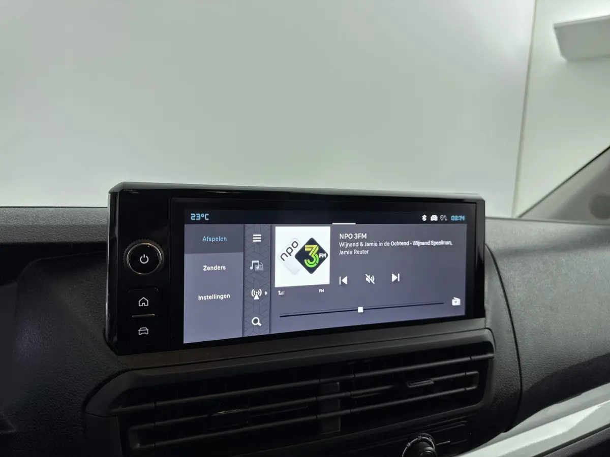 L2 136 75 kWh | Demo deal! | Dodehoekdetectie | Navigatie | Camera | Laadruimte betimmering |