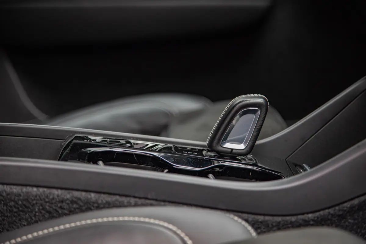 1.5 T5 R-Design MY2022|Leder/alcantara|H/K audio|Standkachel