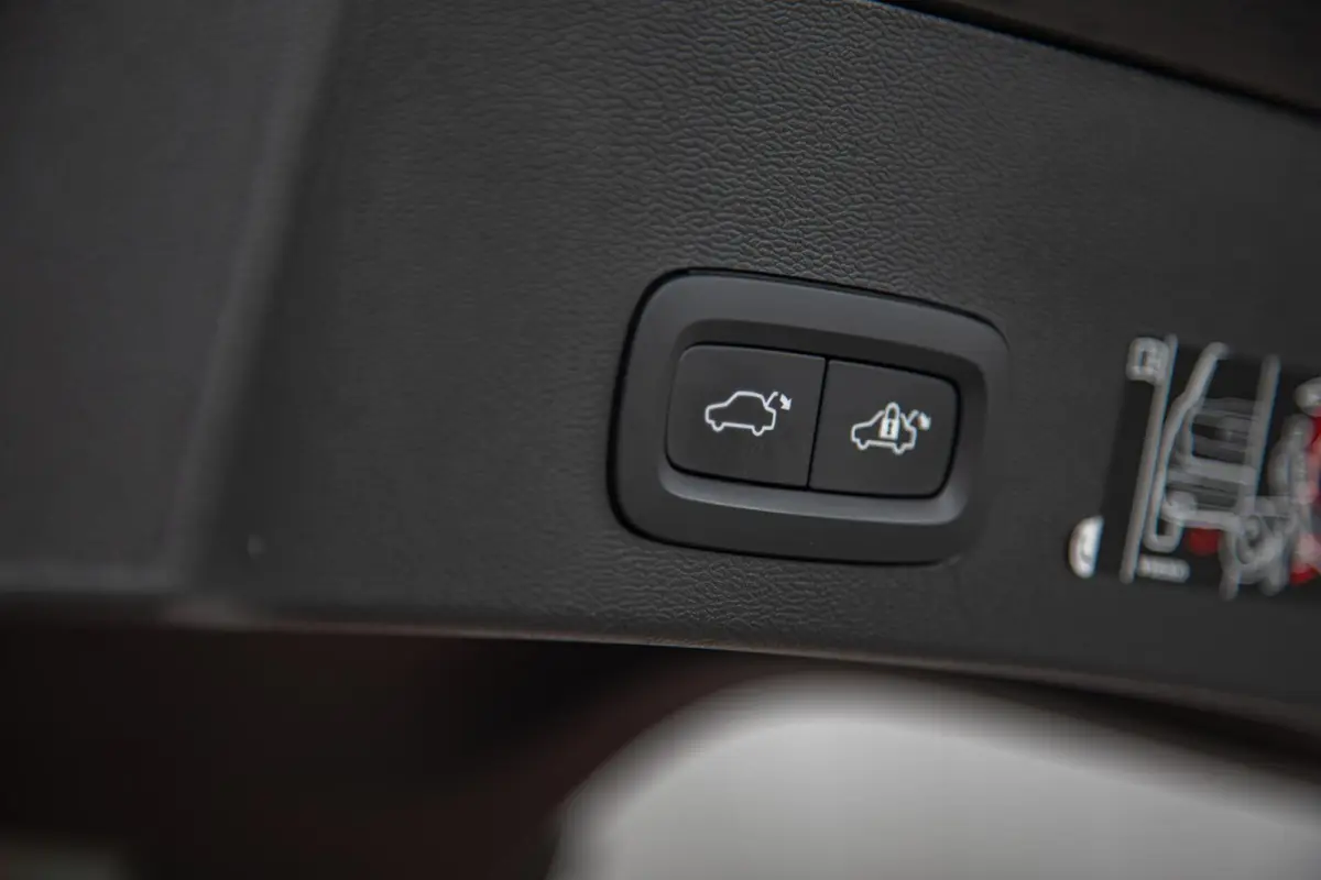 1.5 T5 R-Design MY2022|Leder/alcantara|H/K audio|Standkachel