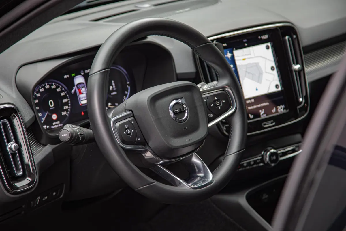 1.5 T5 R-Design MY2022|Leder/alcantara|H/K audio|Standkachel