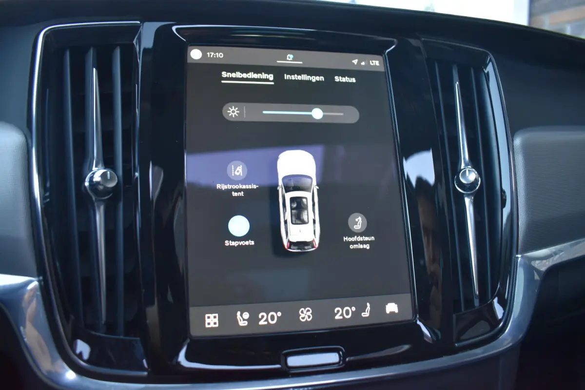2.0 T6 Plug-in hybrid AWD Ultimate Bright