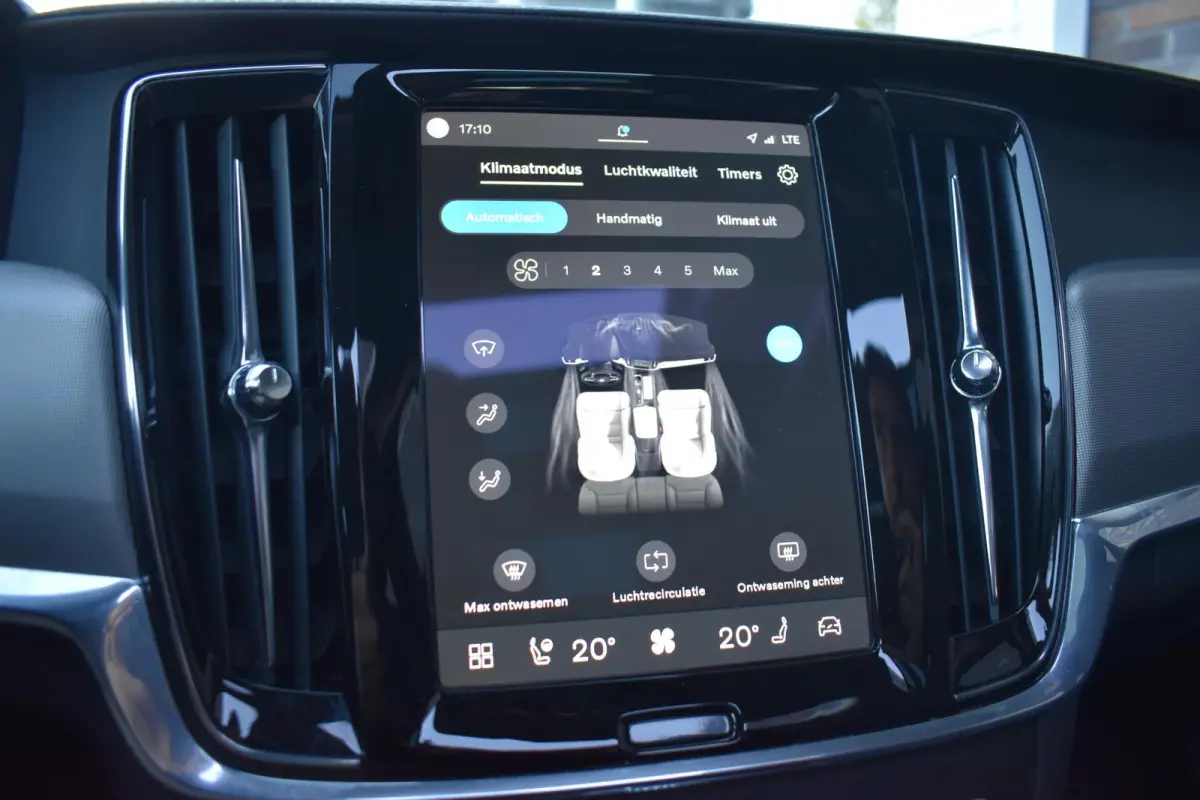 2.0 T6 Plug-in hybrid AWD Ultimate Bright
