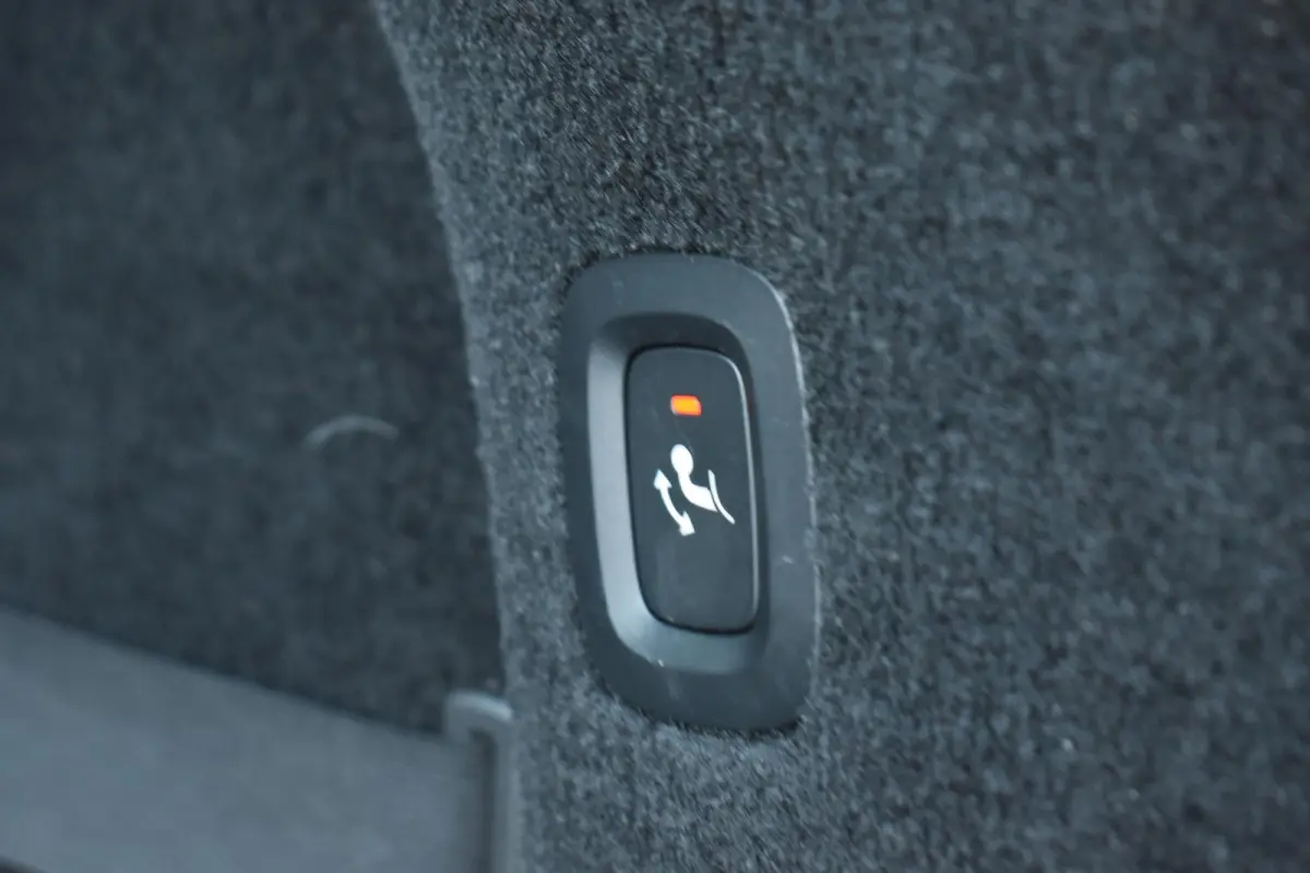 2.0 T6 Plug-in hybrid AWD Ultimate Bright