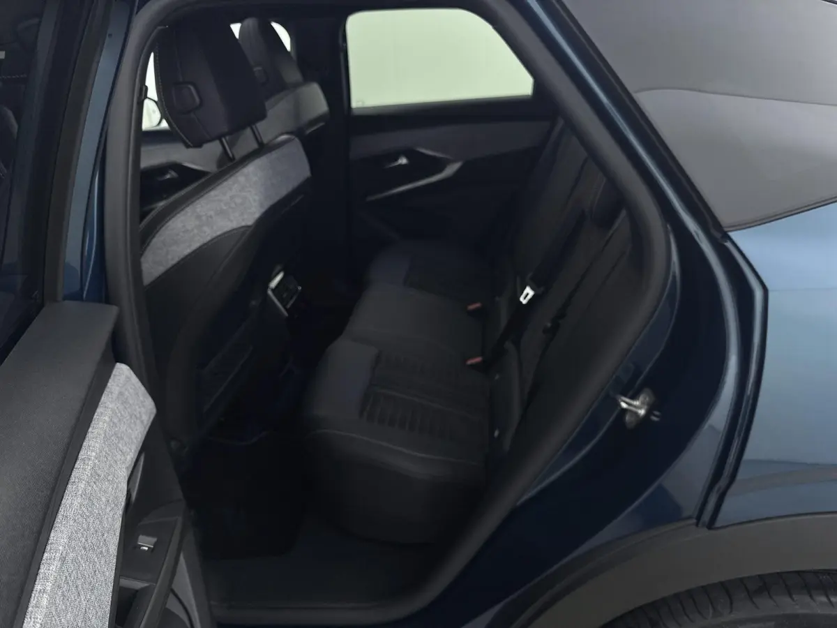 1.2 Hybrid 145 GT Exclusive | Demo deal | Alcantara interieur | Panoramisch dak | Adaptieve cruise control | Navigatie |
