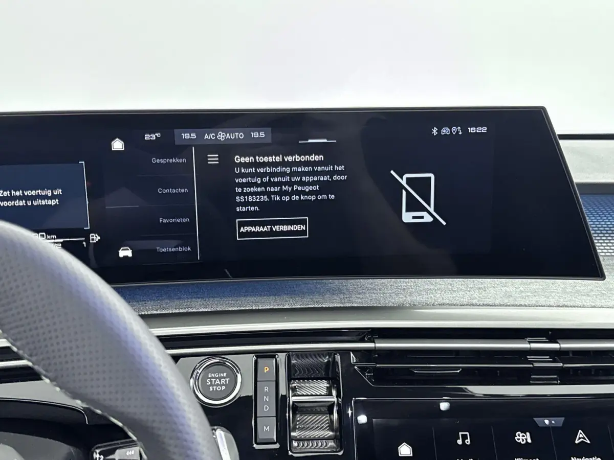 1.2 Hybrid 145 GT Exclusive | Demo deal | Alcantara interieur | Panoramisch dak | Adaptieve cruise control | Navigatie |