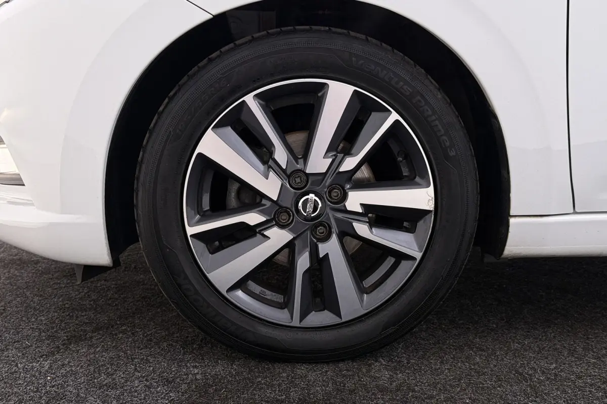 0.9 IG-T Business Edition | Org NL | Camera | Climate Control | Cruise Control |