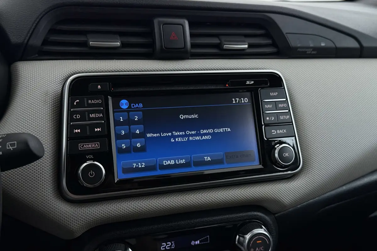 0.9 IG-T Business Edition | Org NL | Camera | Climate Control | Cruise Control |
