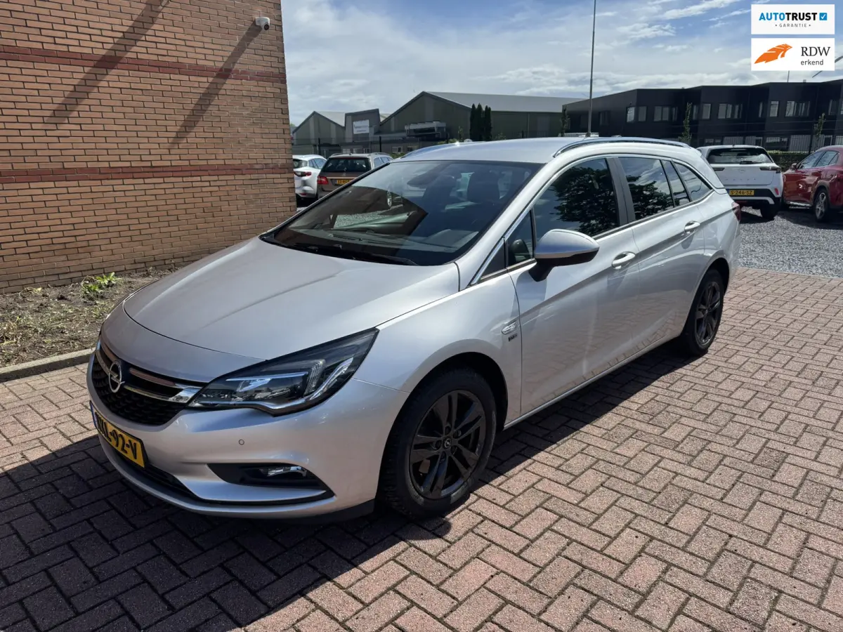 1.6 CDTI Business Executive, Euro 6, Automaat, Apple Carplay, PDC V+A, Sport stoelen,