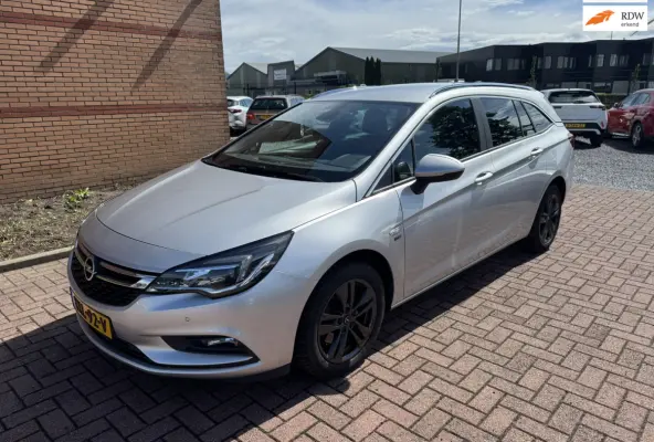 1.6 CDTI Business Executive, Euro 6, Automaat, Apple Carplay, PDC V+A, Sport stoelen,