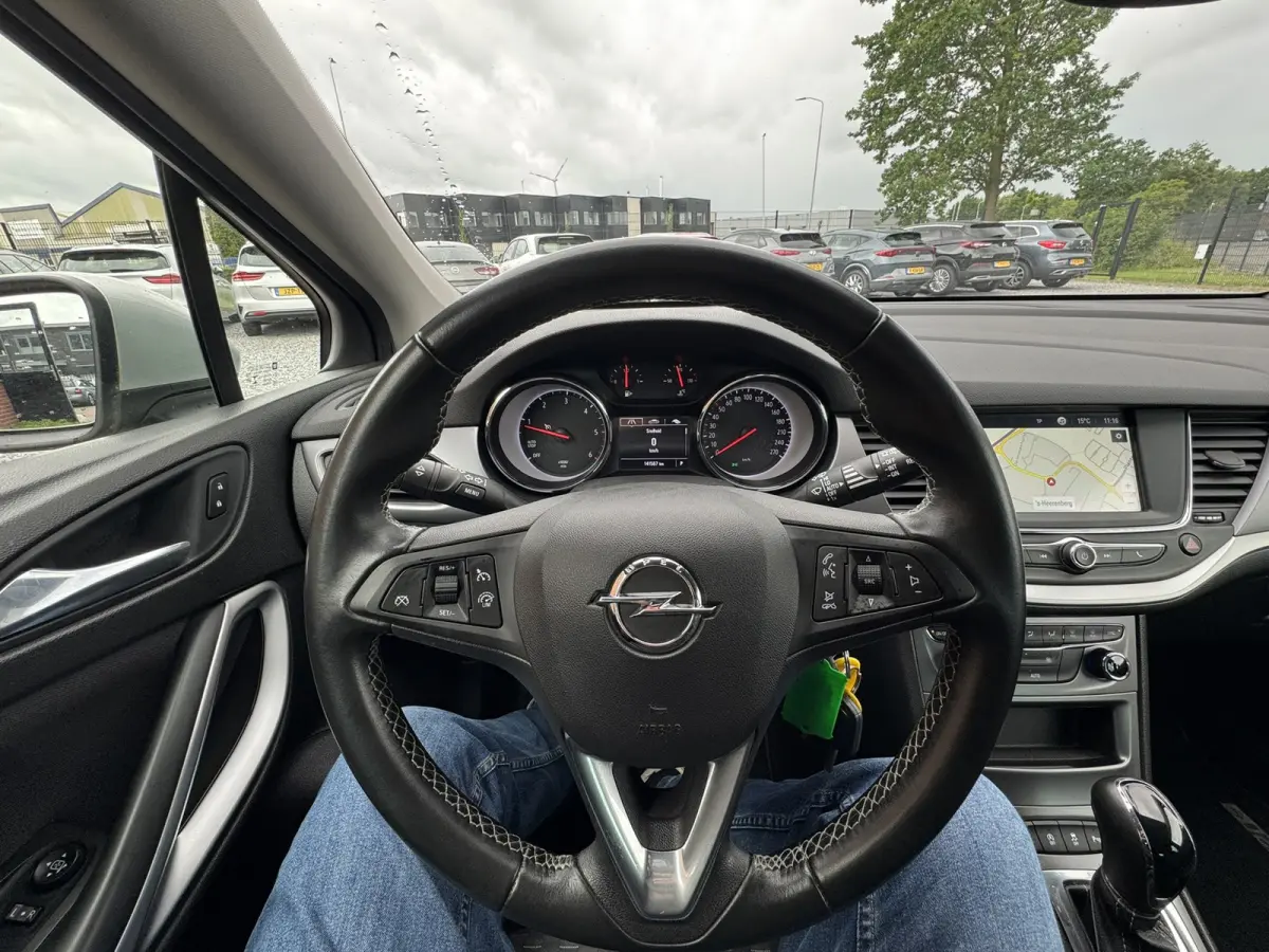 1.6 CDTI Business Executive, Euro 6, Automaat, Apple Carplay, PDC V+A, Sport stoelen,