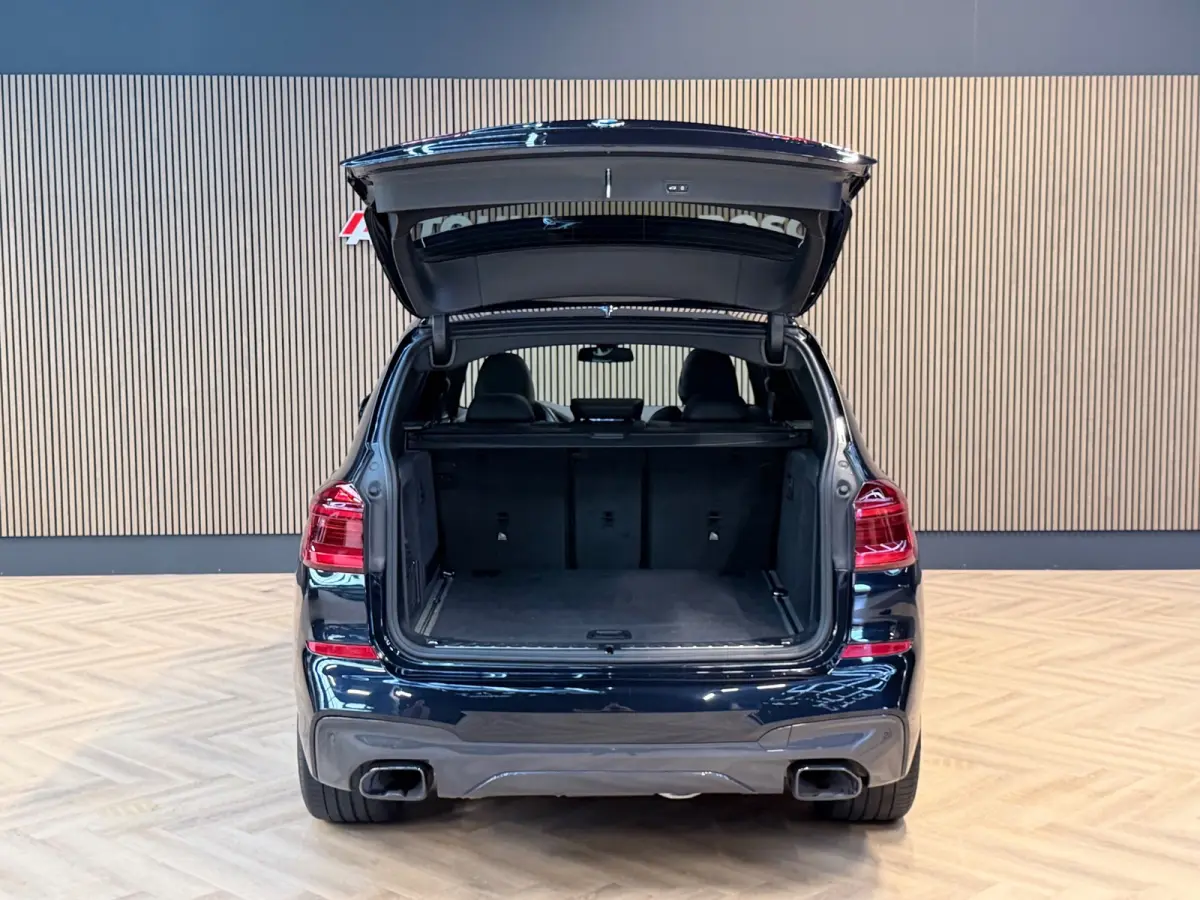 M40i xDrive High Executive 361PK |Pano|Keyless|Memory