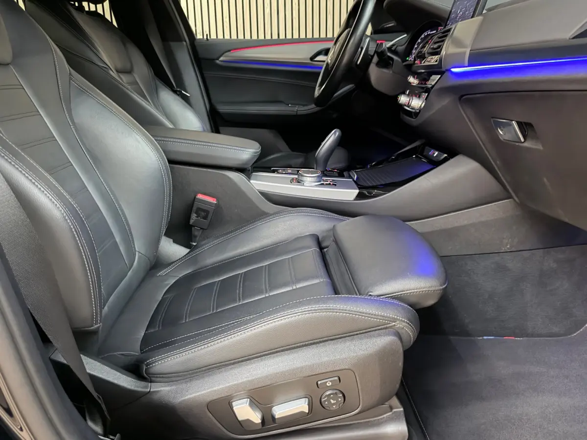 M40i xDrive High Executive 361PK |Pano|Keyless|Memory