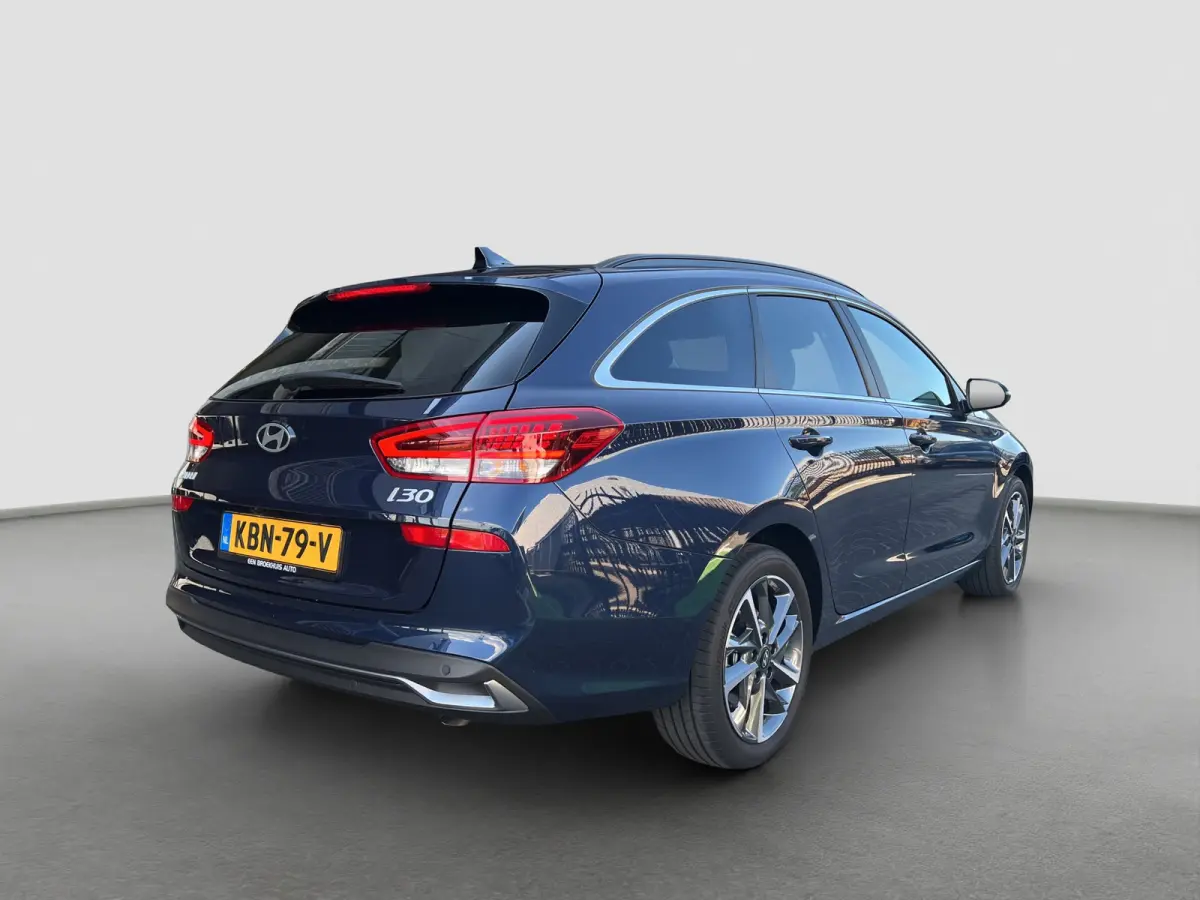 1.6 T-GDi Premium Automaat | Camera | Carplay | Climate controle | Lederen bekleding | Bestuurdersstoel met geheugen | Dodehoek detectie | Draadloos laden | Full LED | Keyless entry | Stoelv