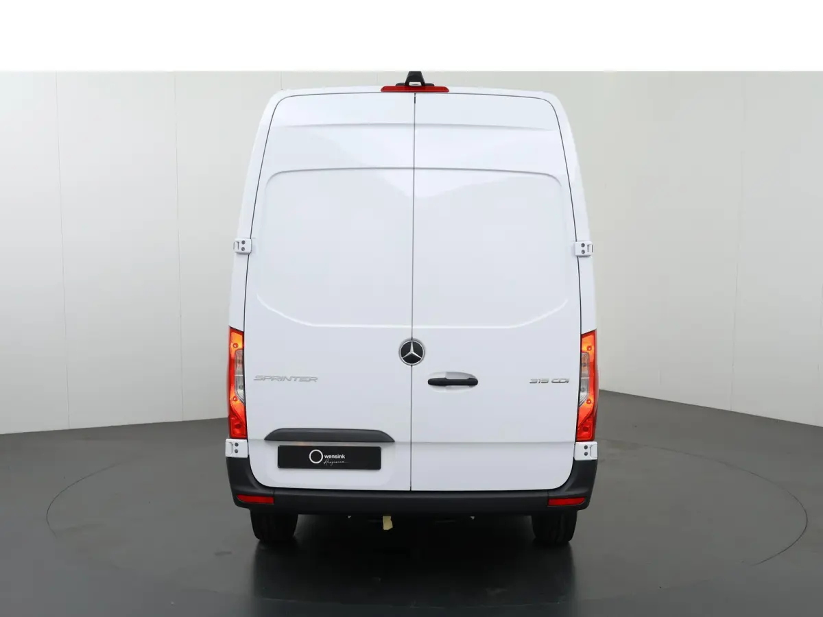 315 L2H2 RWD PRO | 3500kg TREKKEN | AUTOMAAT | 3-ZITS | CRUISE CONTROL |
