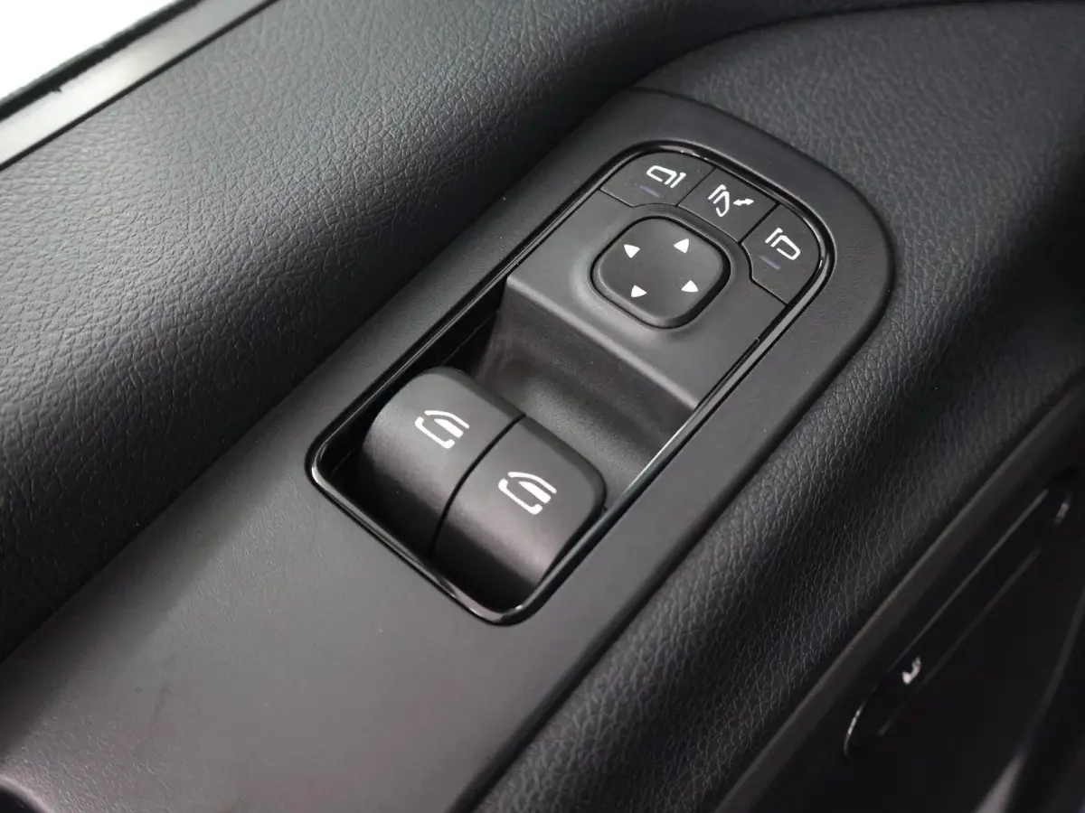 319 L2H2 RWD SELECT | LED | NAVIGATIE | DISTRONIC | WINTERPAKKET | ALARM