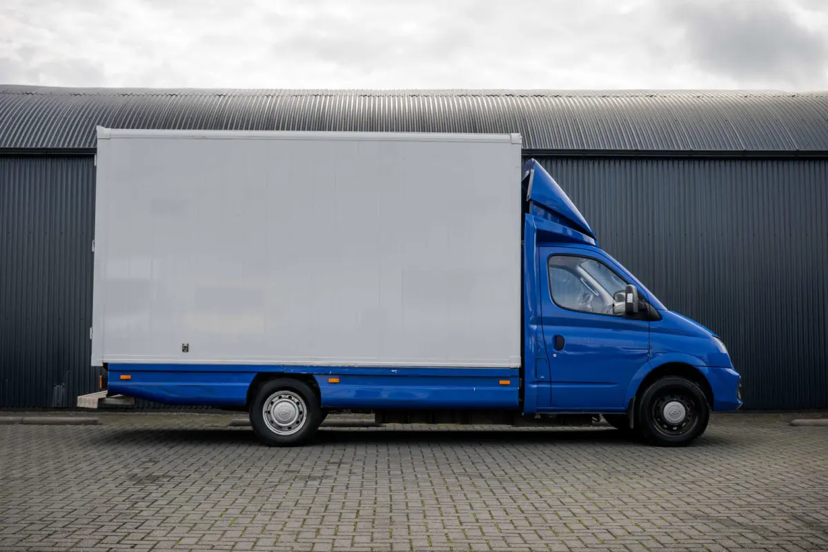 | Volledig Elektrisch | 3-Zits | Camera | Bakwagen