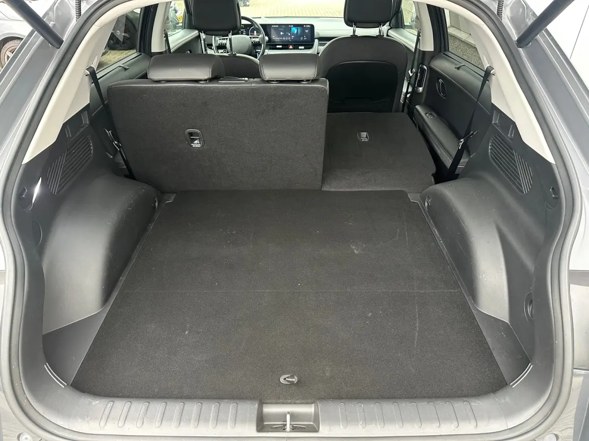Connect+ 84 kWh | Afneembare trekhaak. | Anti Blokkeer Systeem | Apple Carplay/Android Auto