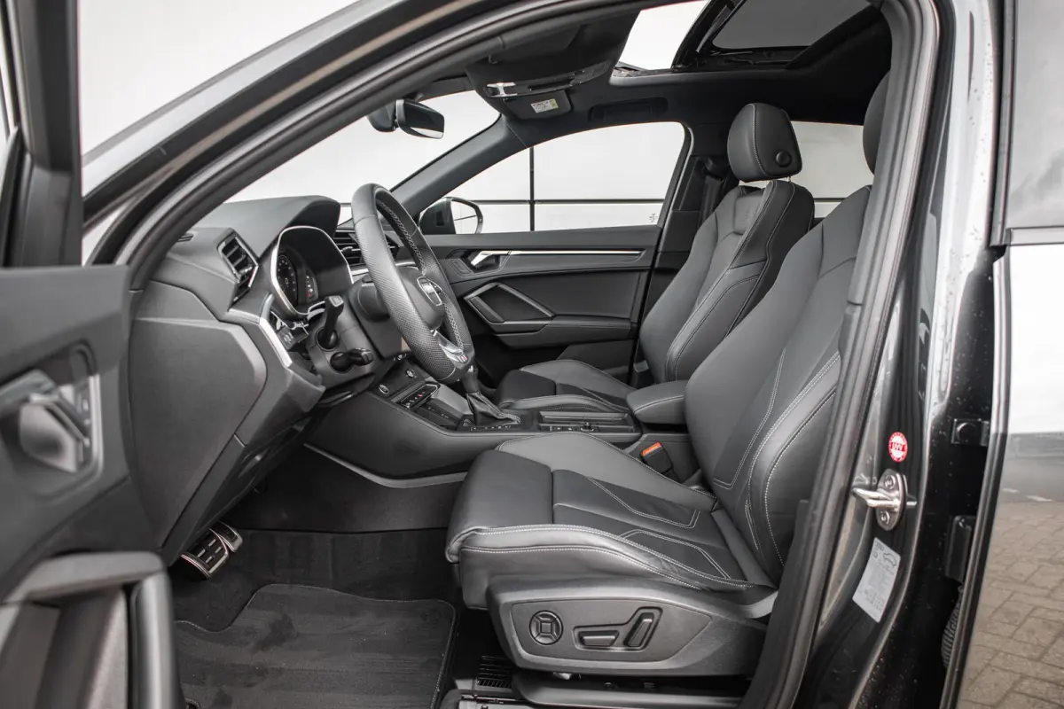 45 TFSIe 245pk PHEV S Edition | 20" LMV | Panoramadak | Leder | Sonos | Memory Stoelen | Apple Carplay/ Android Auto
