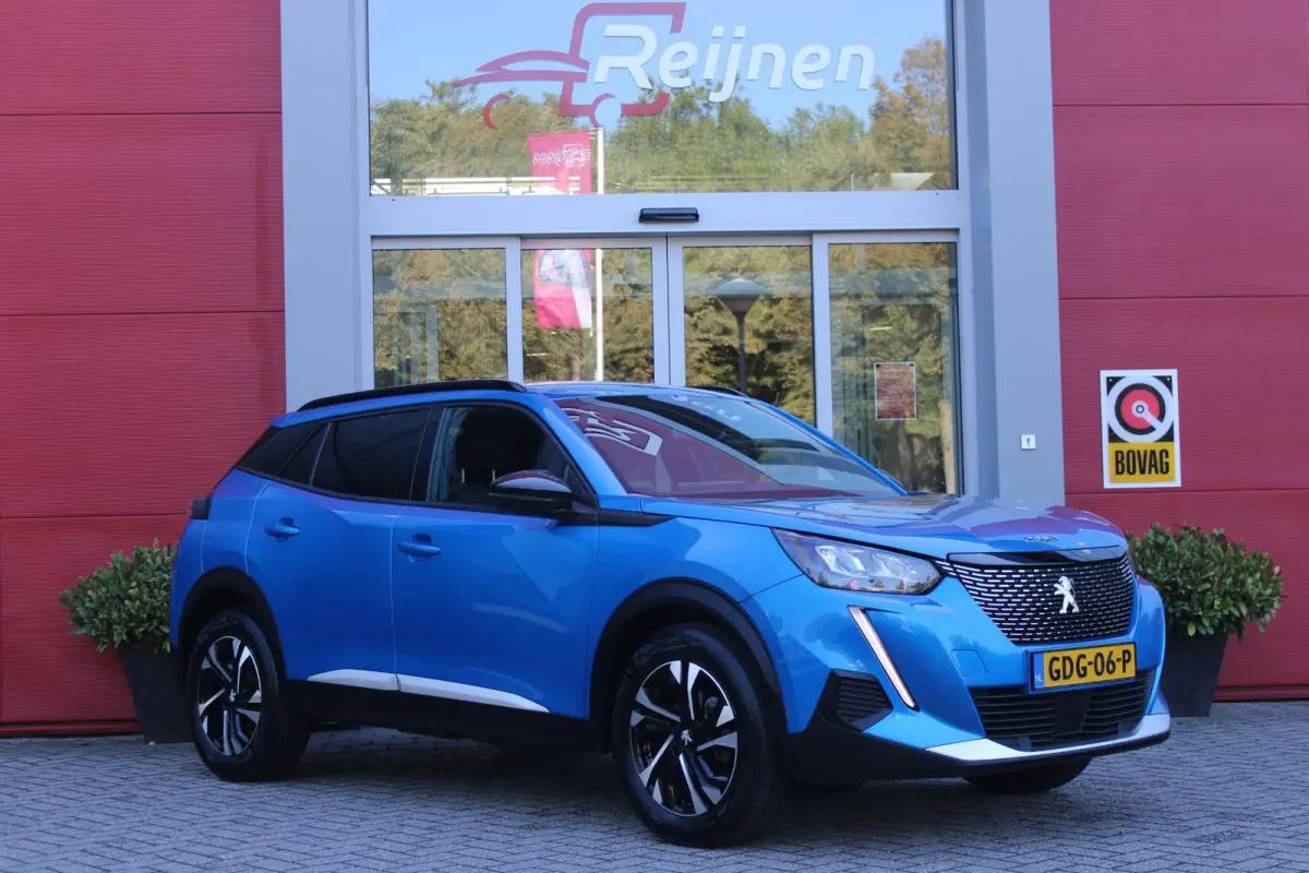 1.2 130PK ALLURE PACK | TREKHAAK AFNEEMBAAR | NAVIGATIE 10" TOUCHSCREEN | APPLE CARPLAY/ANDROID AUTO | ACHTERUITRIJ CAMERA | 3-D INSTRUMENTENPANEEL | CLIMATE CONTROL | CRUISE CONTROL | KEYLE