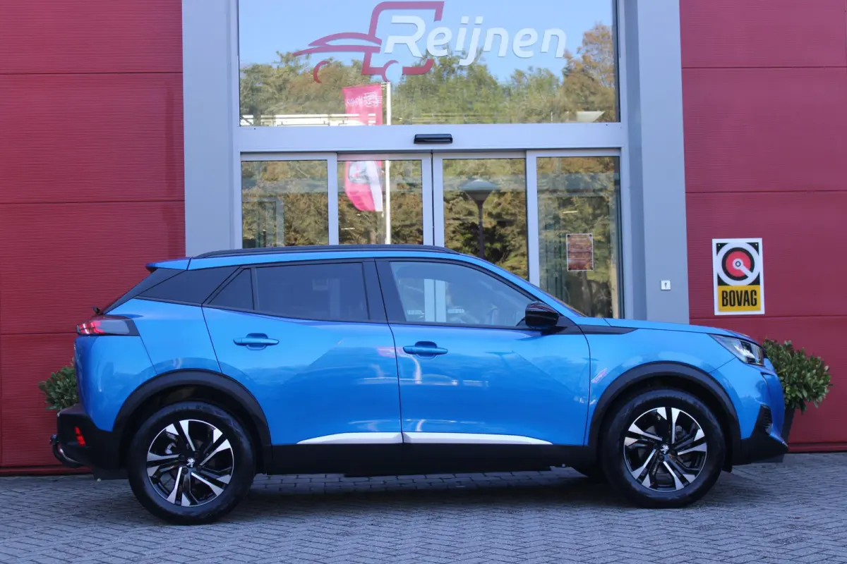 1.2 130PK ALLURE PACK | TREKHAAK AFNEEMBAAR | NAVIGATIE 10" TOUCHSCREEN | APPLE CARPLAY/ANDROID AUTO | ACHTERUITRIJ CAMERA | 3-D INSTRUMENTENPANEEL | CLIMATE CONTROL | CRUISE CONTROL | KEYLE