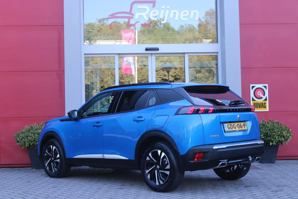 1.2 130PK ALLURE PACK | TREKHAAK AFNEEMBAAR | NAVIGATIE 10" TOUCHSCREEN | APPLE CARPLAY/ANDROID AUTO | ACHTERUITRIJ CAMERA | 3-D INSTRUMENTENPANEEL | CLIMATE CONTROL | CRUISE CONTROL | KEYLE