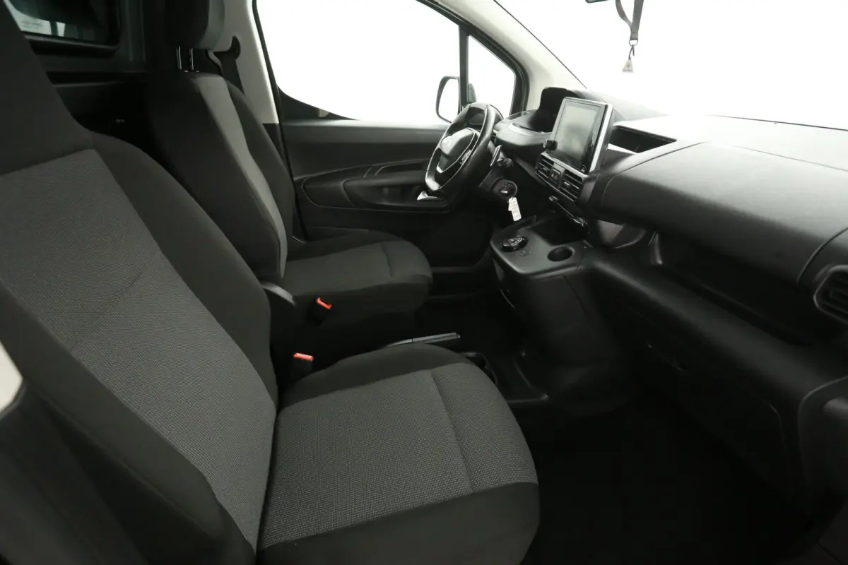 1.5 BlueHDi 131PK EAT8 | Automaat | Clima | Camera | Cruise | Carplay | Navi | Parkeersens.