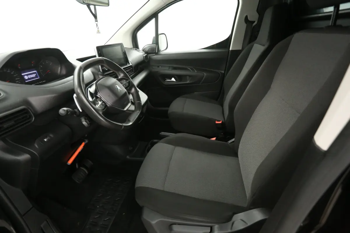 1.5 BlueHDi 131PK EAT8 | Automaat | Clima | Camera | Cruise | Carplay | Navi | Parkeersens.