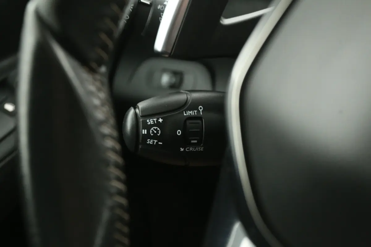 1.5 BlueHDi 131PK EAT8 | Automaat | Clima | Camera | Cruise | Carplay | Navi | Parkeersens.
