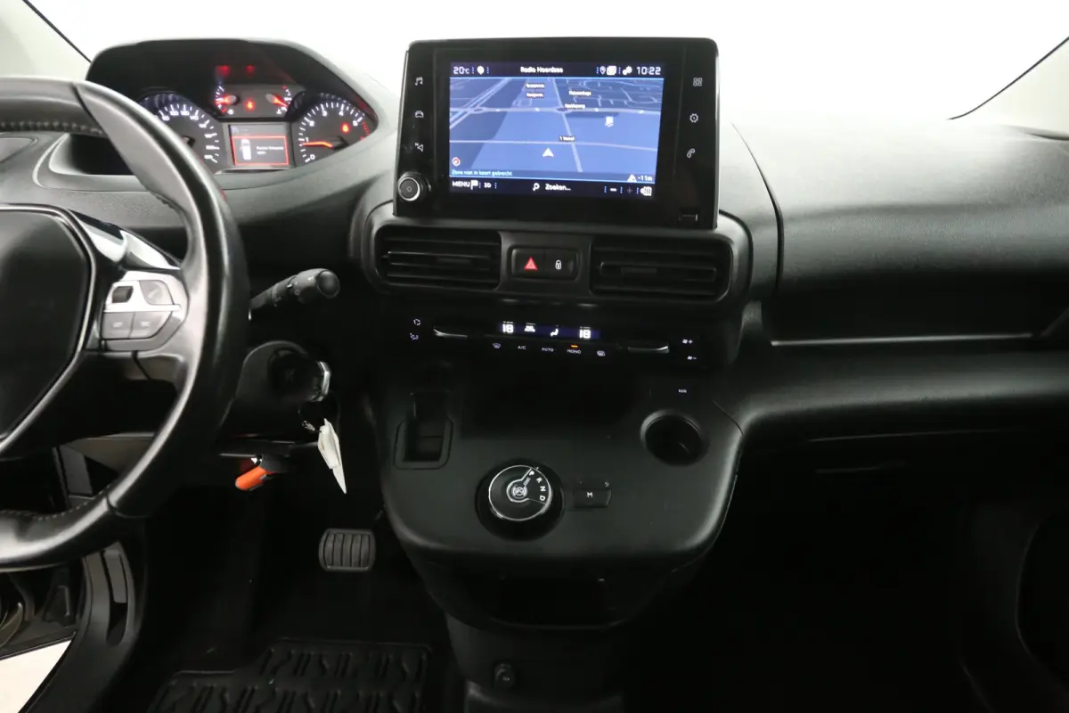 1.5 BlueHDi 131PK EAT8 | Automaat | Clima | Camera | Cruise | Carplay | Navi | Parkeersens.