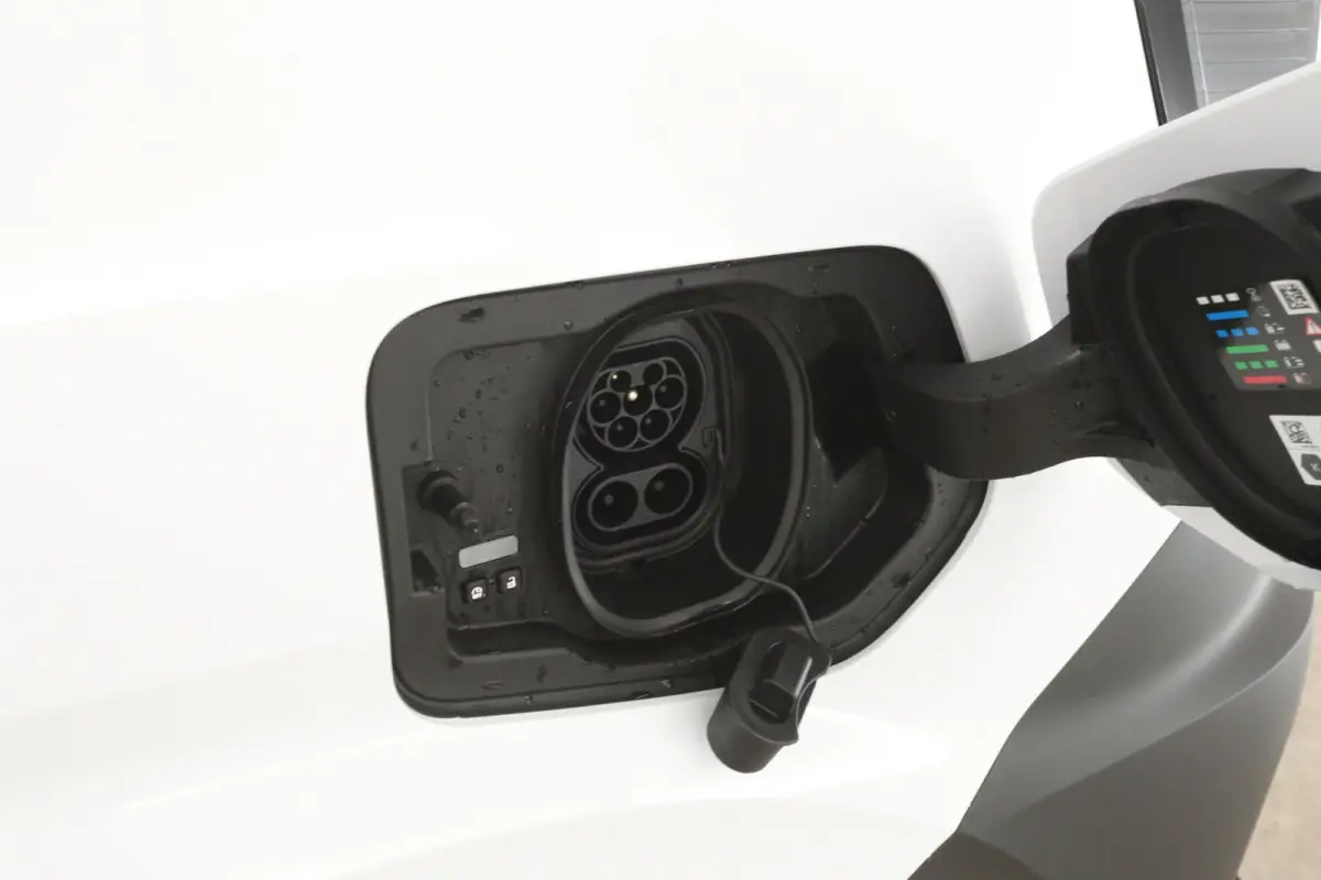 Long Range 87 kWh L2H2 | Snelladen | SOH 98% | Airco | Camera | Cruise | 3 Zits | Carplay | LED | Parkeersens.