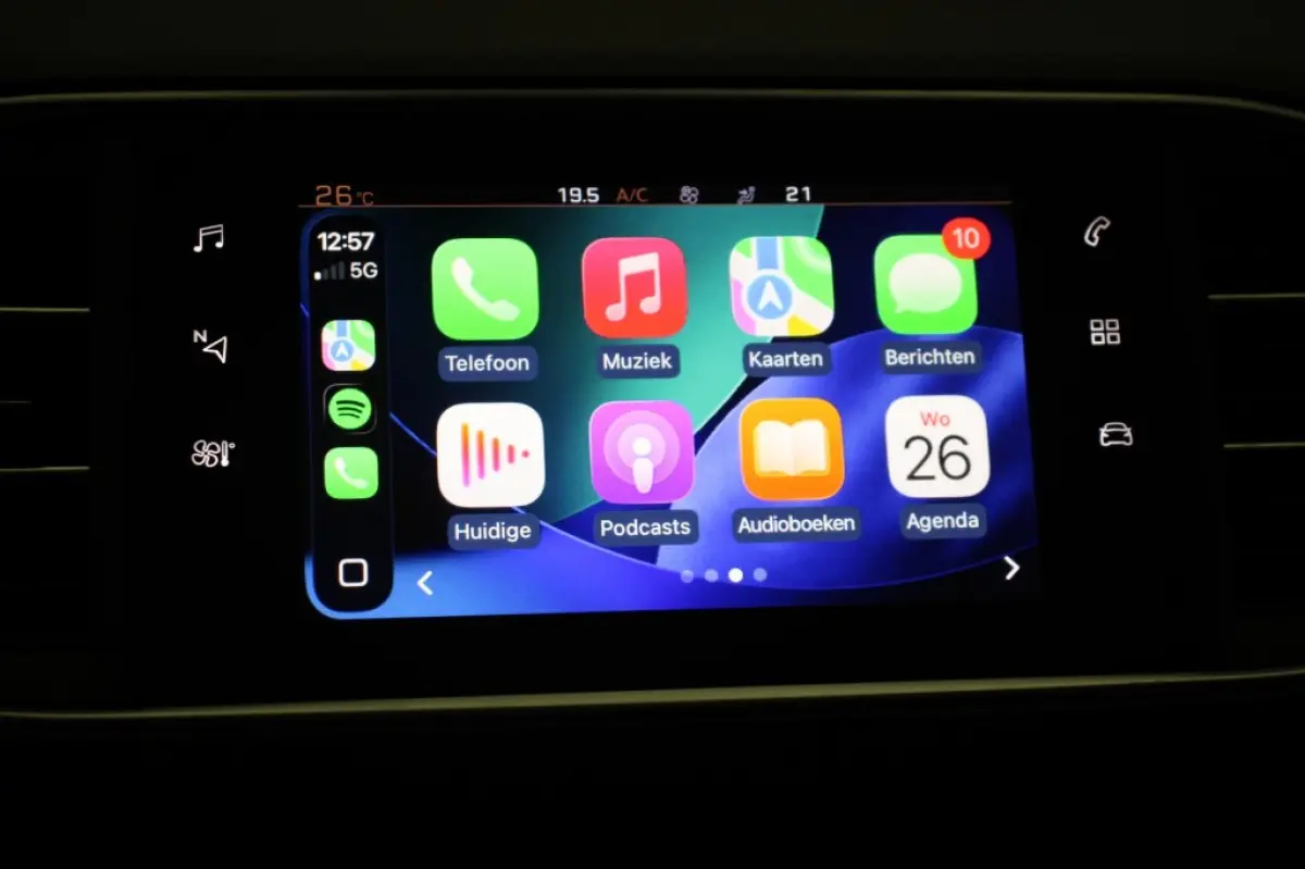 1.2 PureTech Executive - Panorama, Carplay, Trekhaak