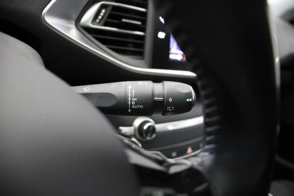 1.2 PureTech Executive - Panorama, Carplay, Trekhaak