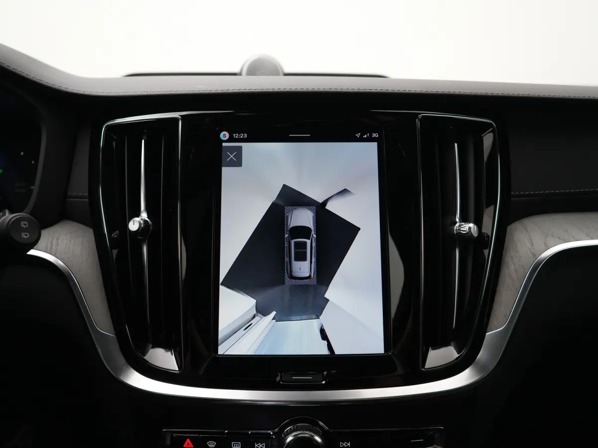 T6 Recharge AWD Ultra Dark | 360° Camera | Bowers & Wilkins Soundsystem | Cruise control adaptief met Stop&Go en stuurhulp