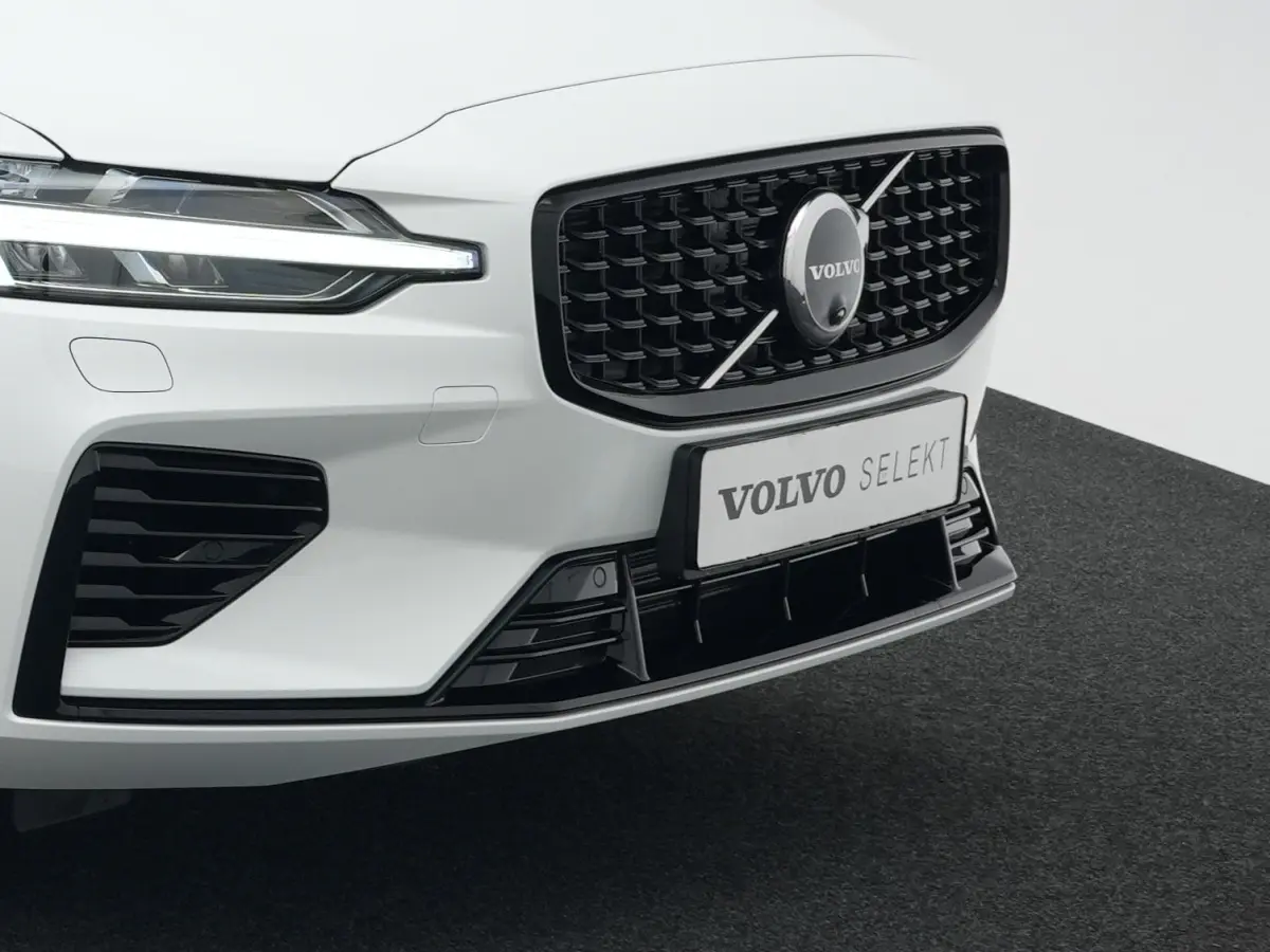 T6 Recharge AWD Ultra Dark | 360° Camera | Bowers & Wilkins Soundsystem | Cruise control adaptief met Stop&Go en stuurhulp