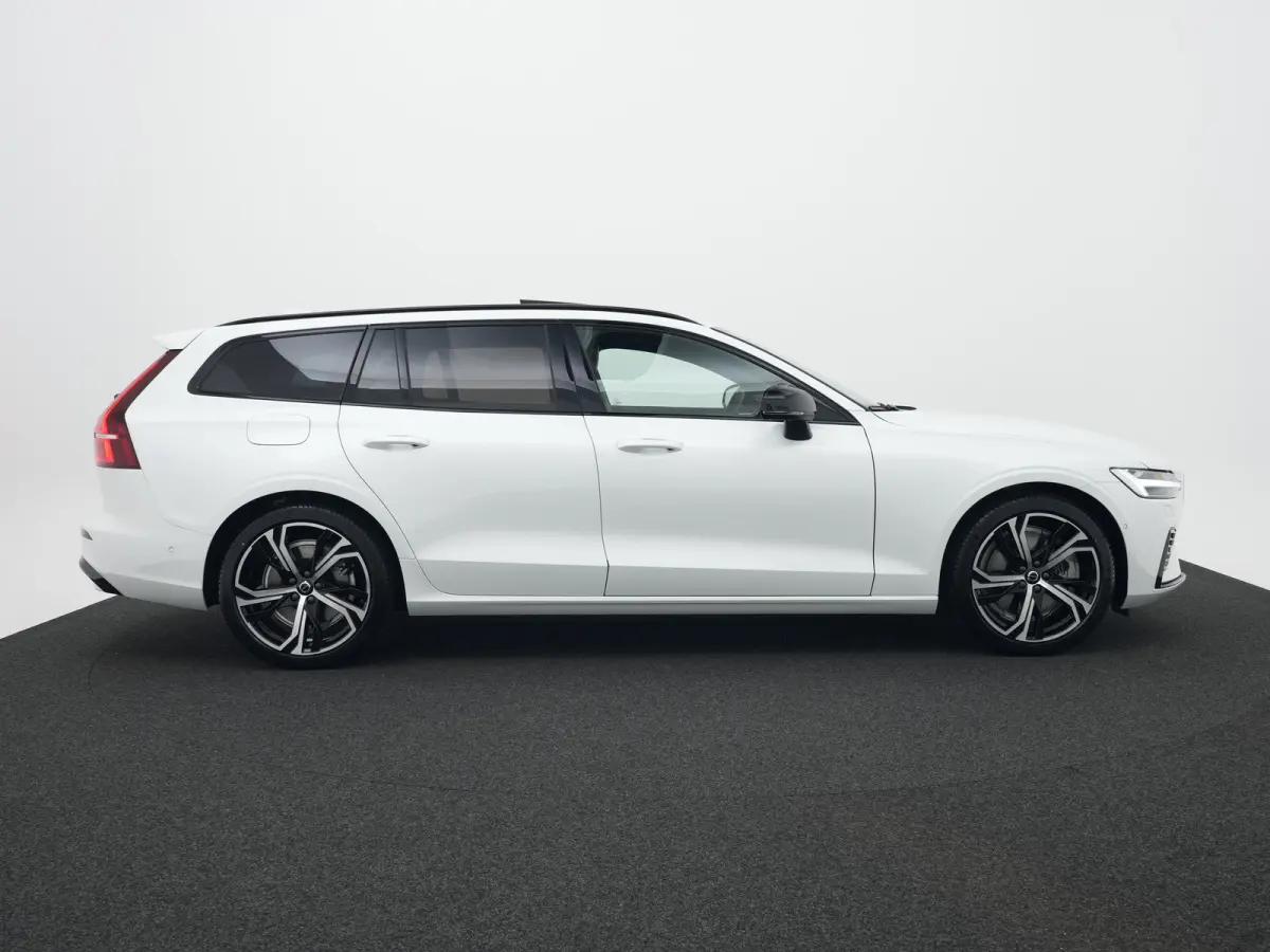 T6 Recharge AWD Ultra Dark | 360° Camera | Bowers & Wilkins Soundsystem | Cruise control adaptief met Stop&Go en stuurhulp