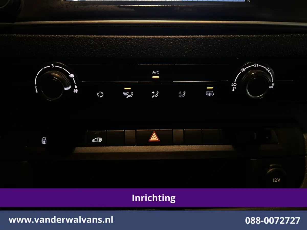 2.0 D-4D 145pk L3H1 Inrichting Euro6 Airco | Camera | Imperiaal | Apple Carplay | Cruisecontrol Android Auto, 2500kg Trekhaak, Bijrijdersbank