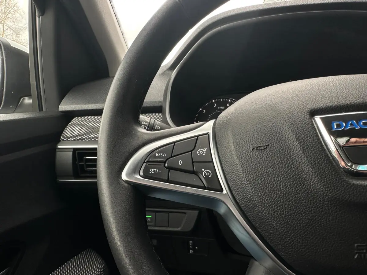 1.0 100 ECO-G Extreme 5p, Airco, CarPlay, Bluetooth, Camera, Cruise, Trekhaak, Navi, PDC, NAP