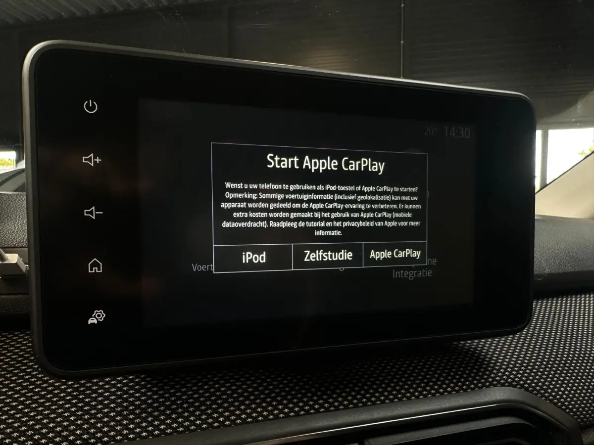 1.0 100 ECO-G Extreme 5p, Airco, CarPlay, Bluetooth, Camera, Cruise, Trekhaak, Navi, PDC, NAP