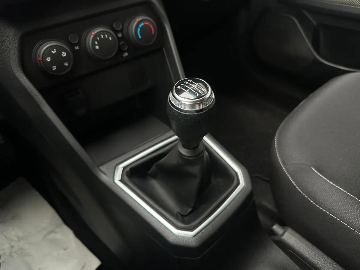 1.0 100 ECO-G Extreme 5p, Airco, CarPlay, Bluetooth, Camera, Cruise, Trekhaak, Navi, PDC, NAP