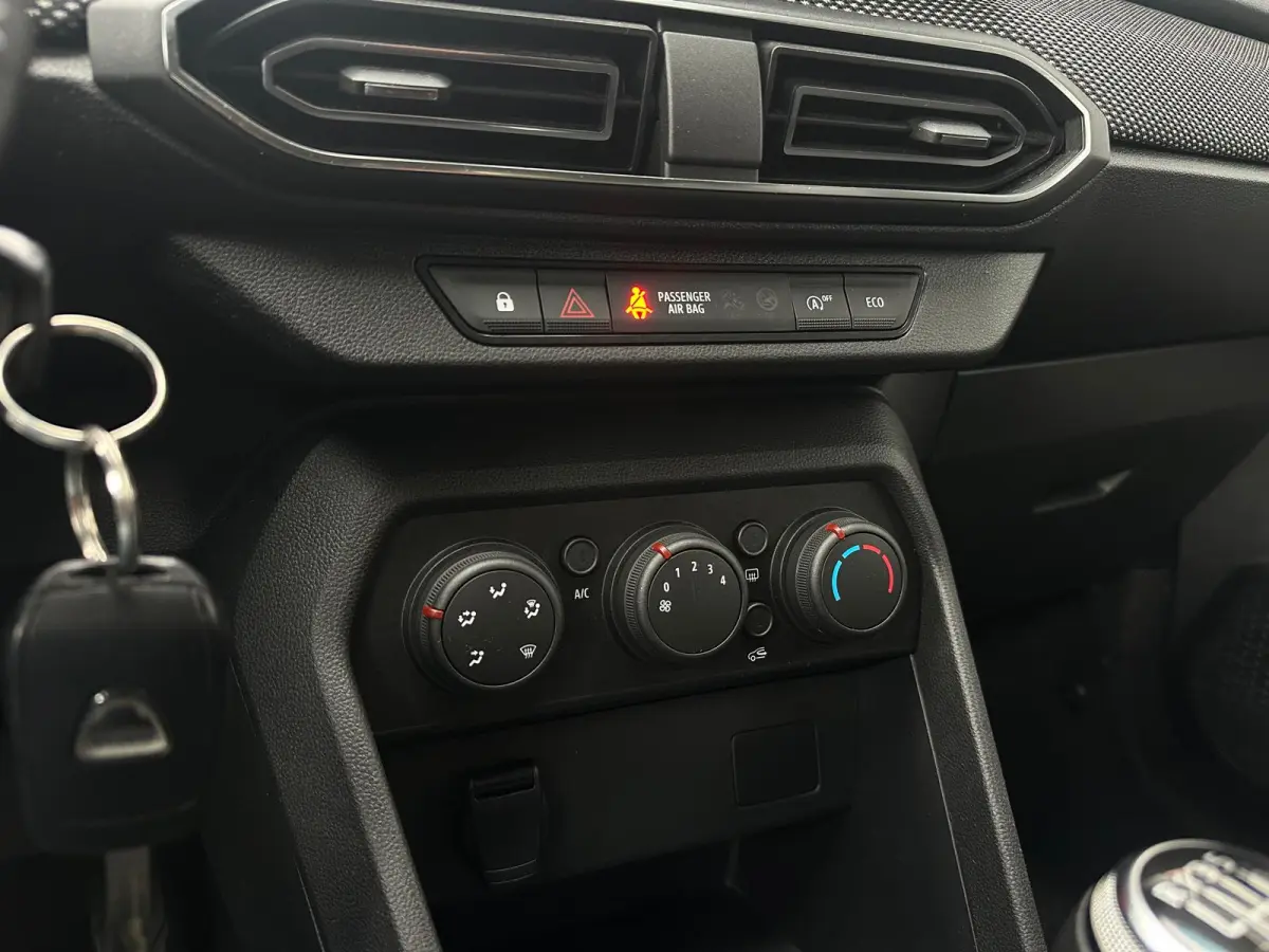 1.0 100 ECO-G Extreme 5p, Airco, CarPlay, Bluetooth, Camera, Cruise, Trekhaak, Navi, PDC, NAP