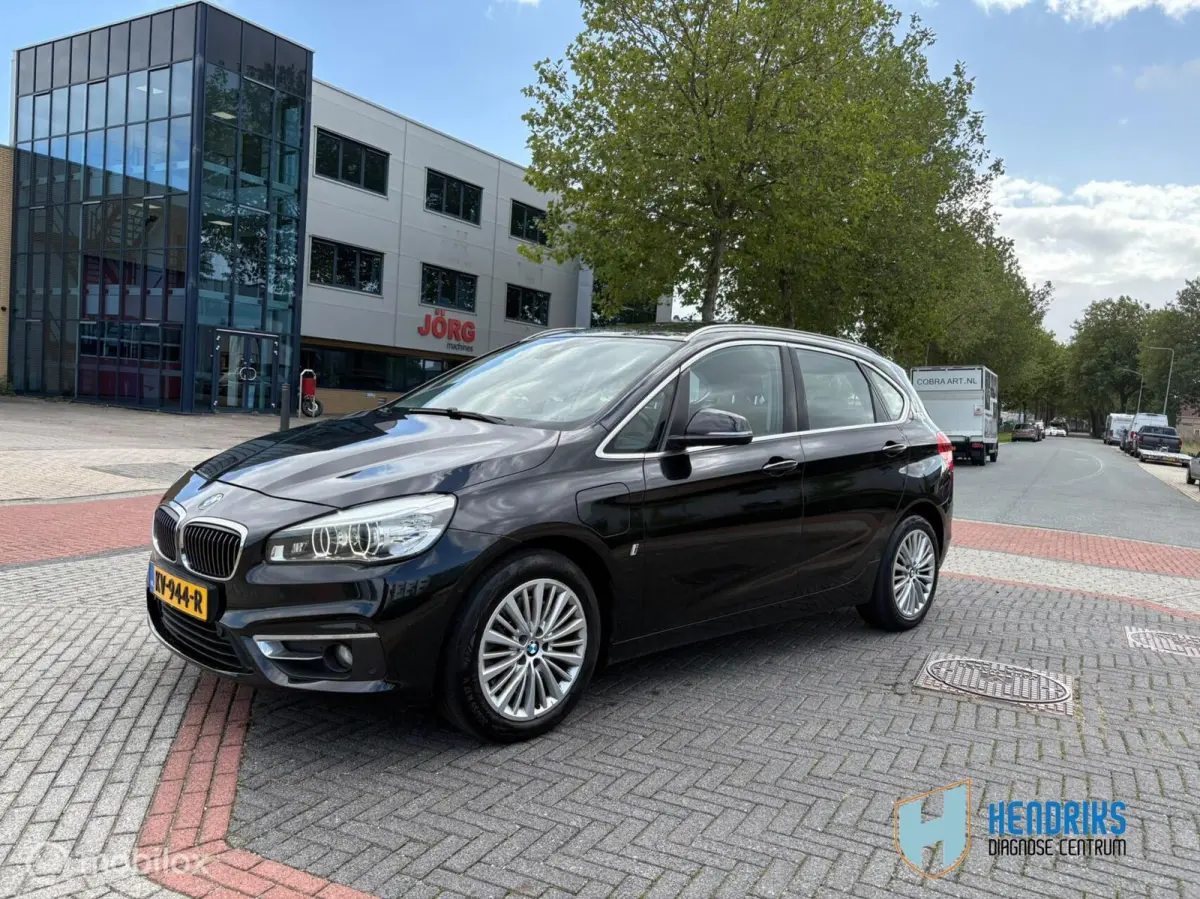 225xe iPerformance Centennial High Executive