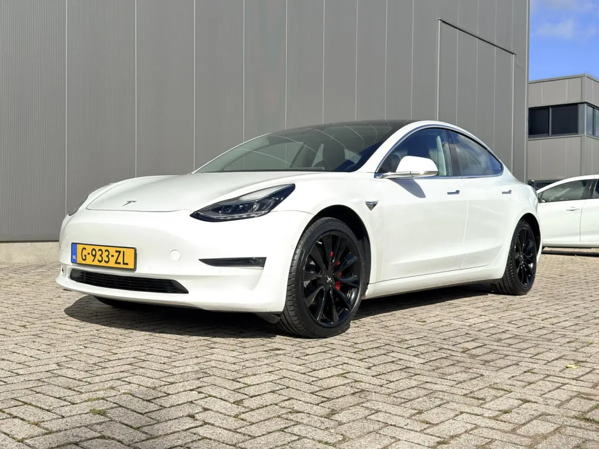 Long Range AWD 75 kWh 1e eig|Autopilot|dealer OH|