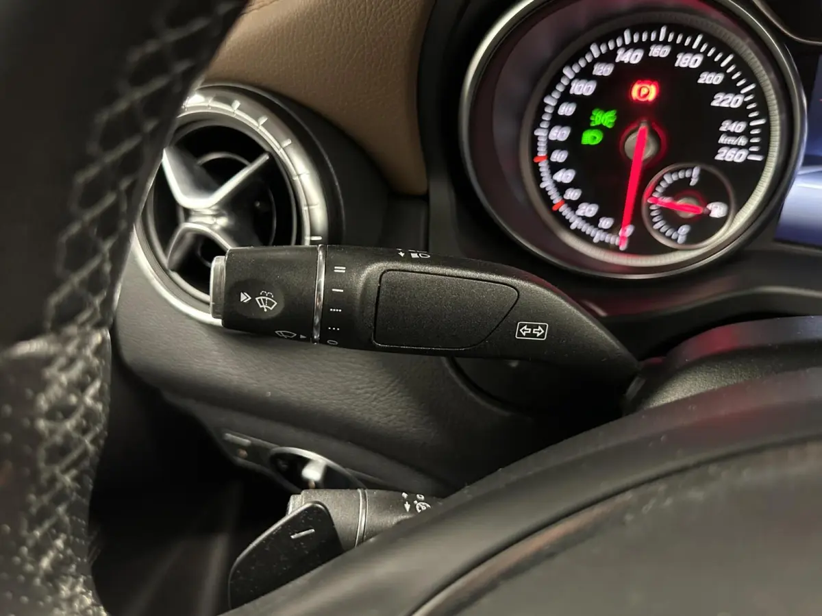 200 Prestige TREKHAAK LEER PANO NAVI CAMERA.