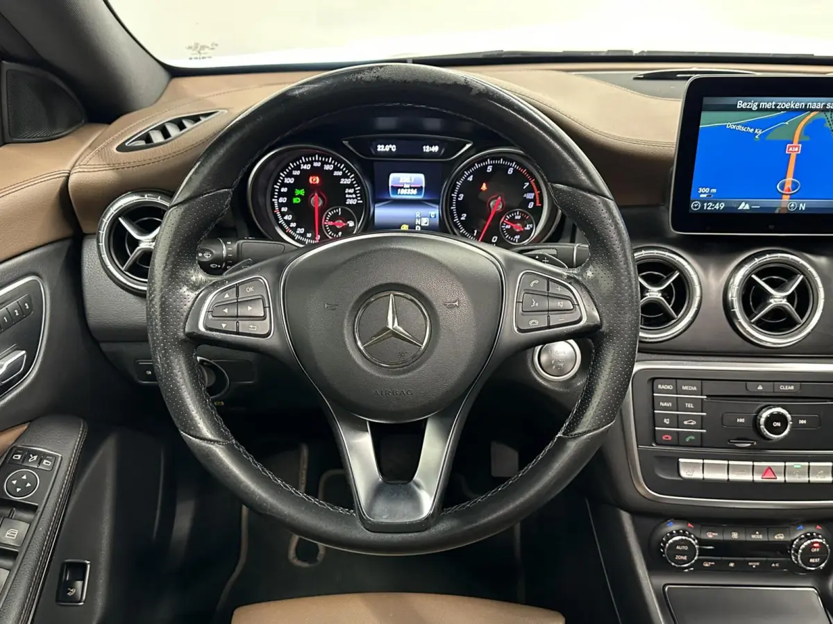 200 Prestige TREKHAAK LEER PANO NAVI CAMERA.
