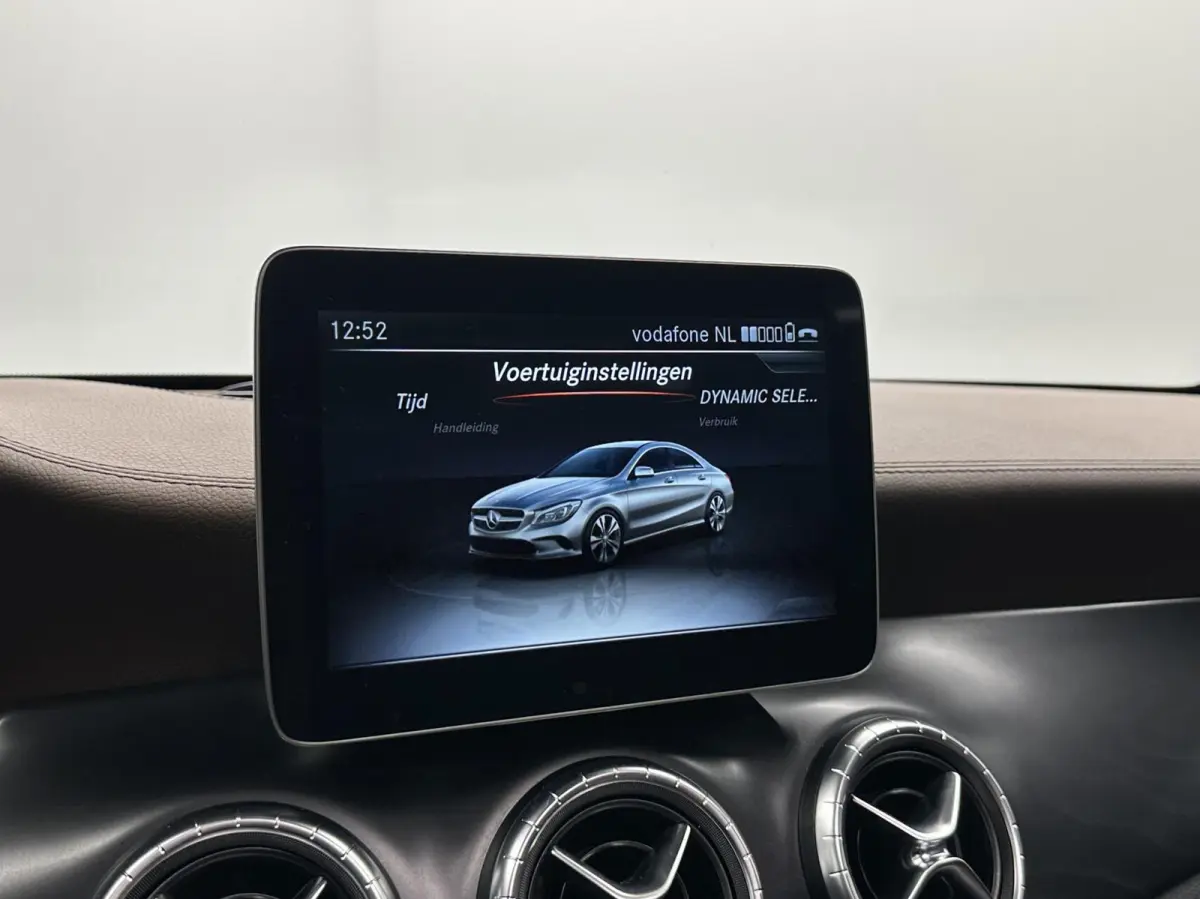 200 Prestige TREKHAAK LEER PANO NAVI CAMERA.