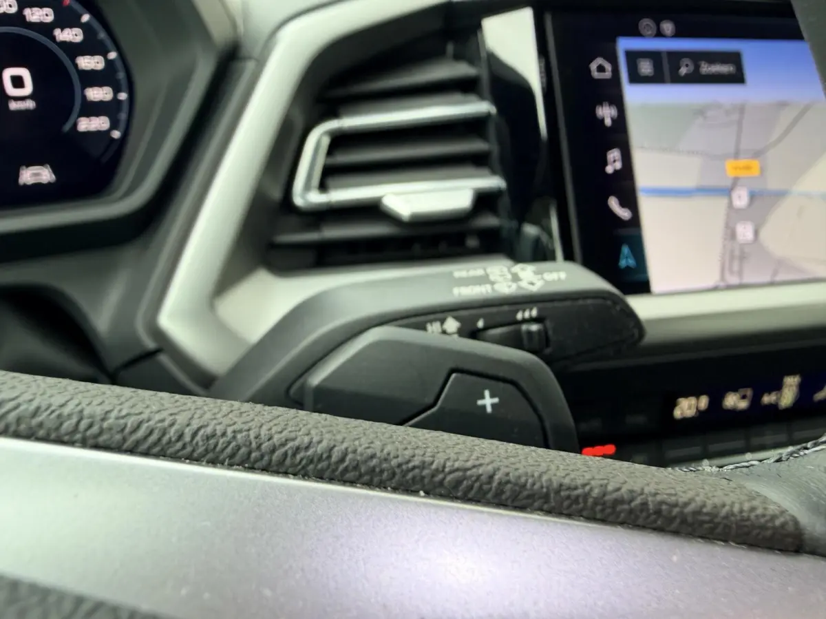 40 Advanced edition 77 kWh 1e eig|Dealer OH|ACC