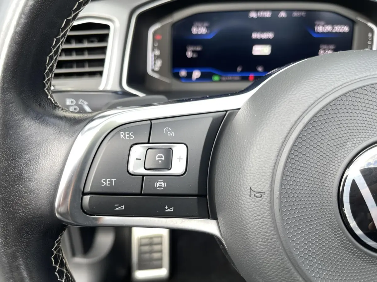 1.5 TSI R-Line AUT. TREKHAAK|DIGITAAL COCKPIT|CARPLAY|LED KOPLAMPEN|ACC CRUISE CONTROL|STOELVERWARMING